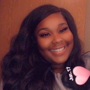 Meet your Posher, Crystal